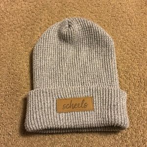 NWOT beanie from Scheels